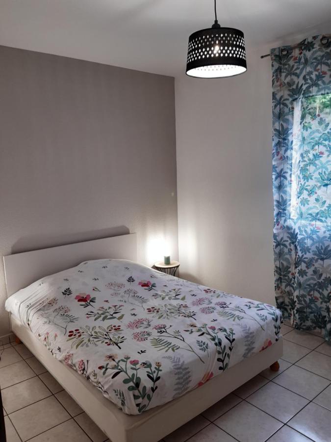 Charmante Maison A Payzac ภายนอก รูปภาพ